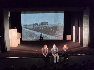 Čtvrťáci a páťáci viděli představení Elektrický Emil