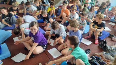Beseda s autorkou dětské knihy, kbelskou rodačkou Terezou Moc Watkinsovou